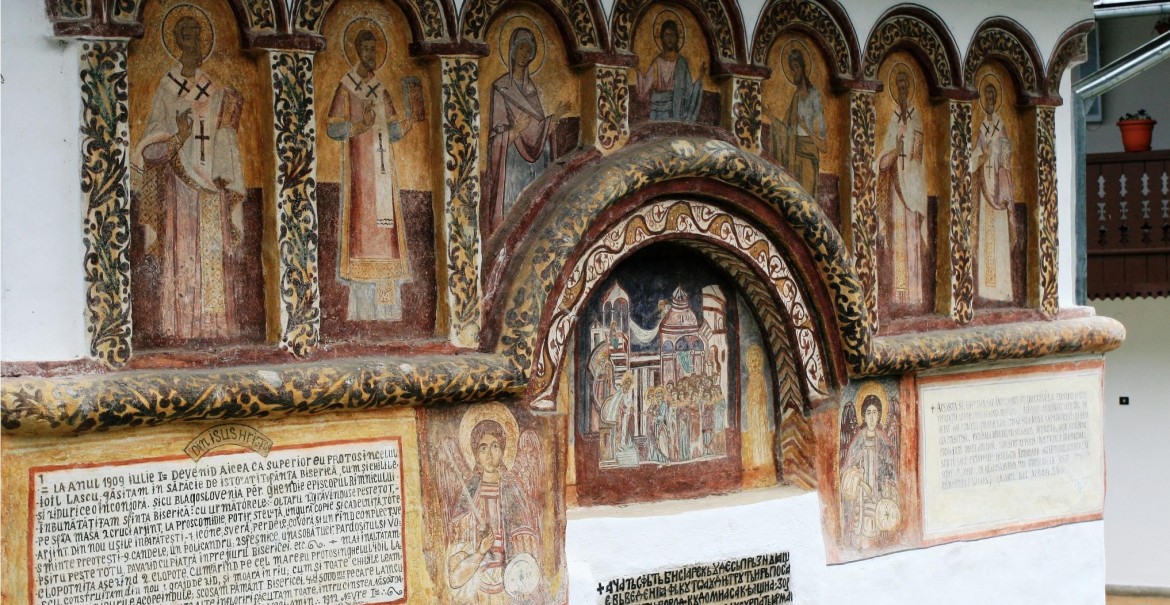 Biserica Sfintei Mănăstiri Iezer